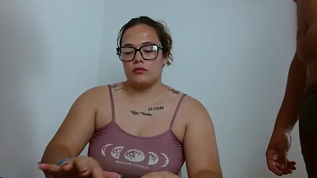 curvy-sofi-hard online show from April 21, 7:09 pm