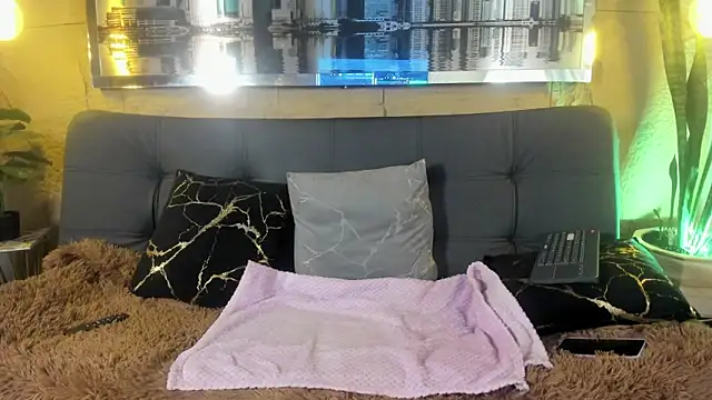 Luna  Cortez online show from May 29, 4:07 am