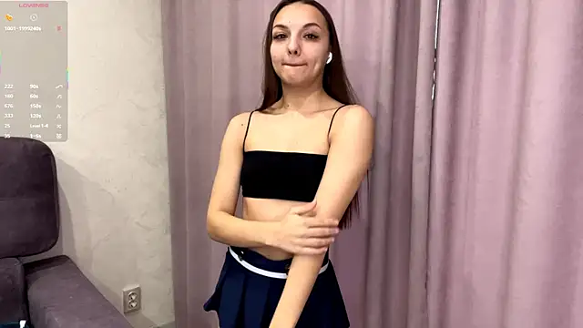 ElenaShadowlyn online show from April 23, 6:31 am