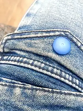 boobseating online show from April 24, 4:14 am