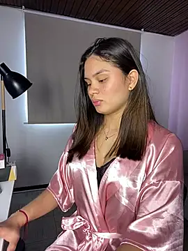 AuroraMoore Pink online show from May 11, 2:45 pm