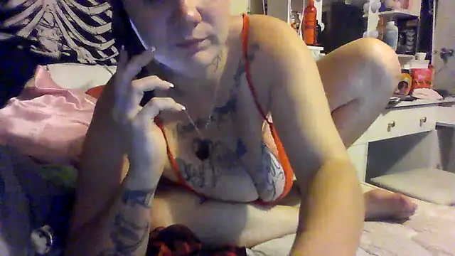gagqueen2026 online show from May 4, 8:00 pm
