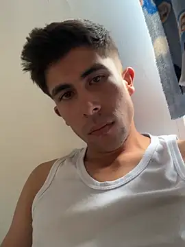 Luis-avatar online show from April 15, 7:07 pm