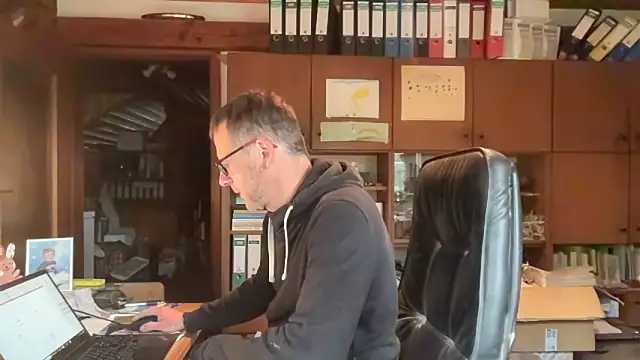 o florian o1 online show from May 11, 8:49 am