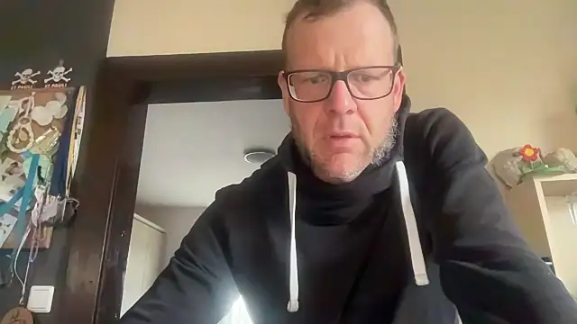 o florian o1 online show from May 8, 8:18 am