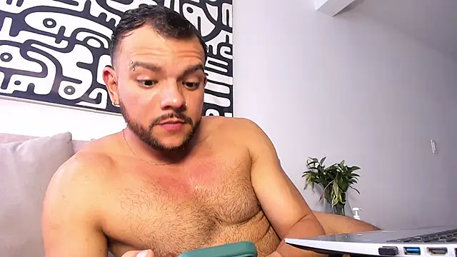 Simon Brown online show from May 25, 10:19 pm