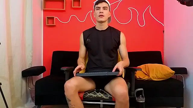 LeoTease online show from May 14, 3:36 am