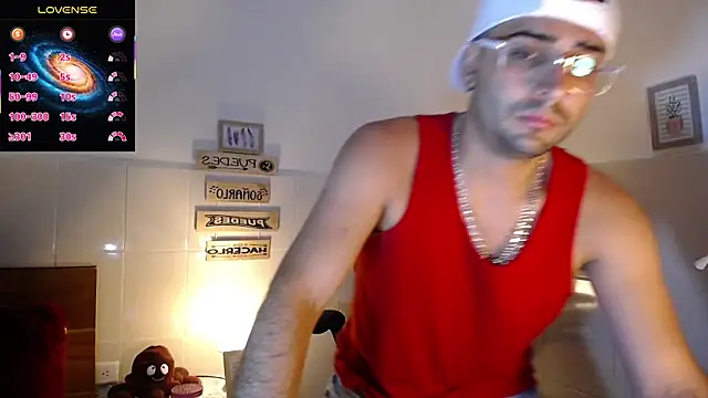 Snapshot of andders_ chatting on April 28, 2:27 am andders online show from April 28, 2:27 am