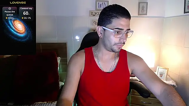 Snapshot of andders_ chatting on May 14, 12:07 am andders online show from May 14, 12:07 am