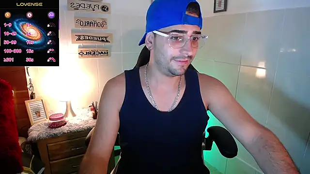Snapshot of andders_ chatting on May 8, 12:58 am andders online show from May 8, 12:58 am
