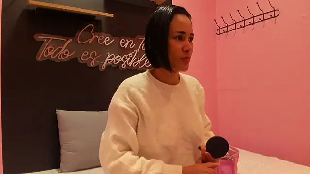 Scarleth-Foxx online show from May 13, 6:59 pm