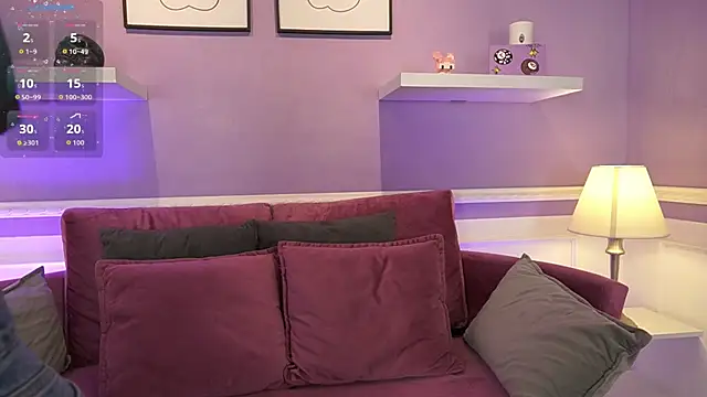 AlinaBennet  online show from June 10, 11:44 am