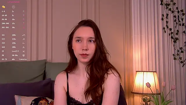 Suzaneey online show from May 1, 6:24 pm