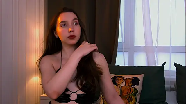 Suzaneey online show from July 5, 4:19 am