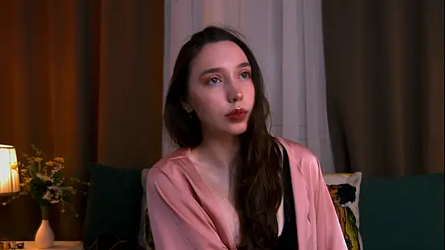 Suzaneey online show from July 10, 6:52 pm