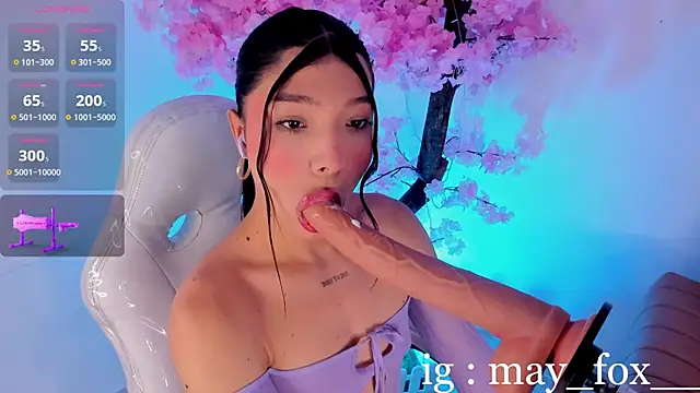 May Fox  online show from May 9, 10:35 pm