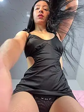 Snapshot of Lila-pinkky chatting on June 12, 12:25 pm Lila-pinkky online show from June 12, 12:25 pm