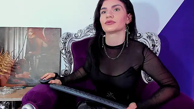 MistressKasandra online show from June 25, 5:12 am