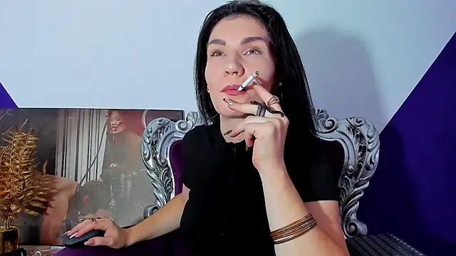 MistressKasandra online show from June 20, 4:28 am