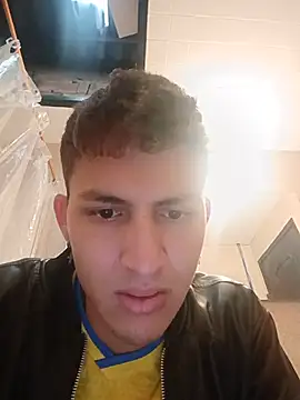 Snapshot of Axel_Romanov chatting on July 24, 12:45 pm Axel Romanov online show from July 24, 12:45 pm
