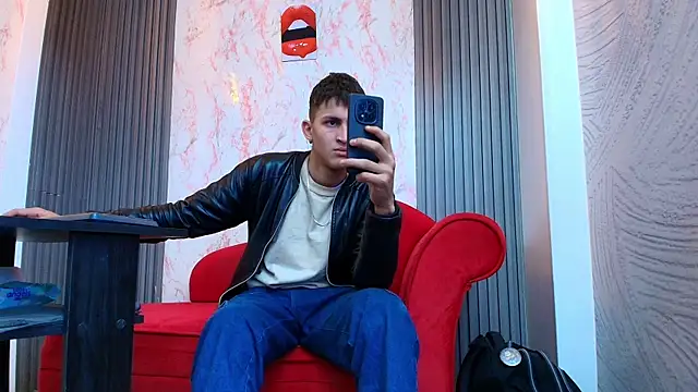 Snapshot of Axel_Romanov chatting on July 9, 3:00 pm Axel Romanov online show from July 9, 3:00 pm