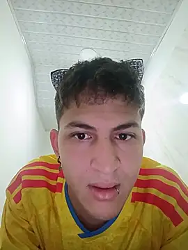 Snapshot of Axel_Romanov chatting on July 17, 12:24 pm Axel Romanov online show from July 17, 12:24 pm