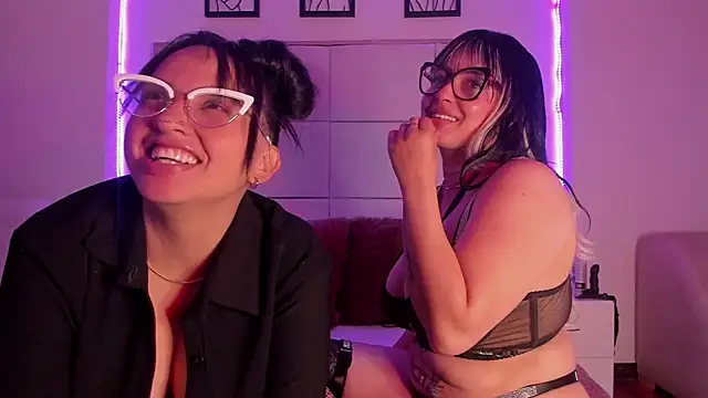 Snapshot of Agatha_Atenea11 chatting on June 10, 2:35 am Agatha Atenea11 online show from June 10, 2:35 am