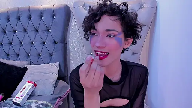 Anaciet Evans online show from April 19, 4:02 am