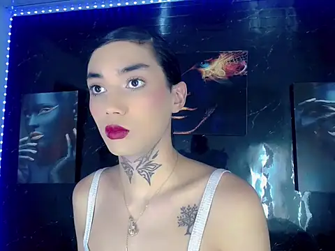 Darianna A online show from June 4, 1:27 pm