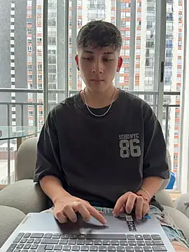 Snapshot of OLIVER_K chatting on July 7, 6:55 pm OLIVER K online show from July 7, 6:55 pm