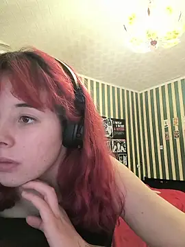 Snapshot of amberrrdolll_ chatting on April 20, 8:54 pm amberrrdolll online show from April 20, 8:54 pm
