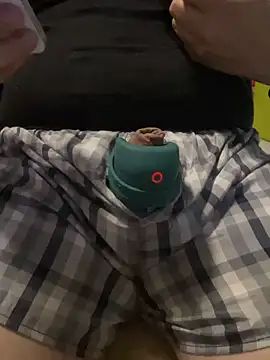 Snapshot of ziganosin20 chatting on June 16, 9:59 pm ziganosin20 online show from June 16, 9:59 pm