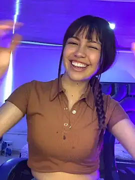kira ec online show from May 5, 7:17 pm
