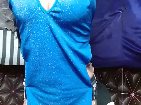 Honeychel online show from April 18, 7:07 pm