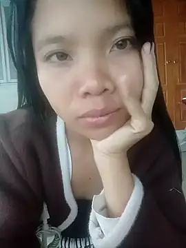 Snapshot of lelenana chatting on May 20, 11:13 pm lelenana online show from May 20, 11:13 pm