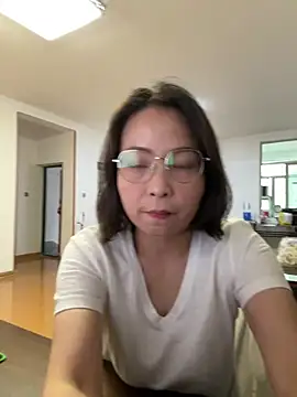 lisha521 online show from June 1, 12:44 am