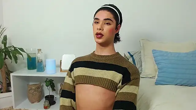 Snapshot of Rosseta_cute1 chatting on May 29, 11:33 pm Rosseta cute1 online show from May 29, 11:33 pm