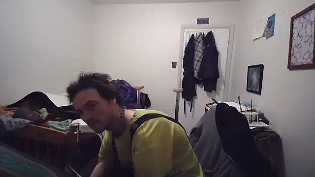 Snapshot of JohnnyMoves chatting on May 27, 2:30 am JohnnyMoves online show from May 27, 2:30 am