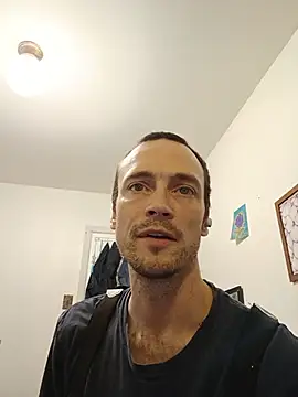 JohnnyMoves online show from July 18, 1:36 am