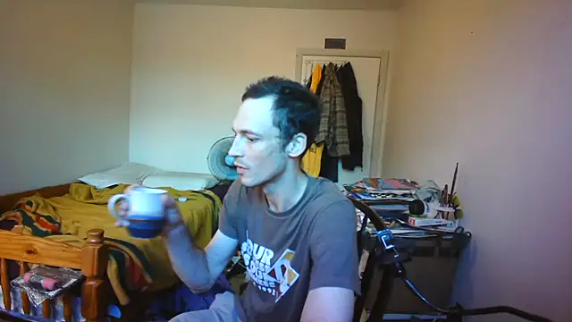 JohnnyMoves online show from August 8, 1:51 pm