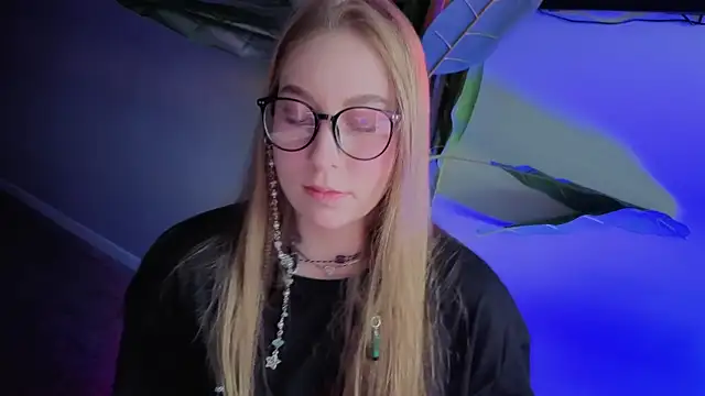 ShowmeYourfetish online show from May 27, 3:03 am