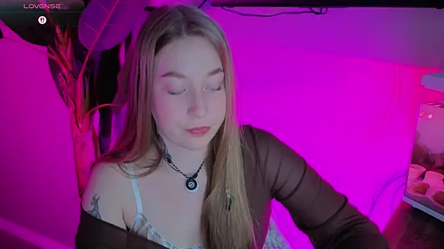 ShowmeYourfetish online show from May 29, 4:29 am