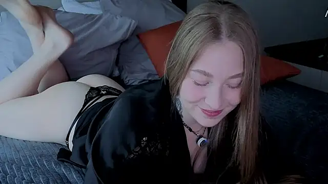 ShowmeYourfetish online show from June 11, 5:37 am