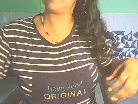 Hotty Bhabhi1 online show from June 2, 8:25 am