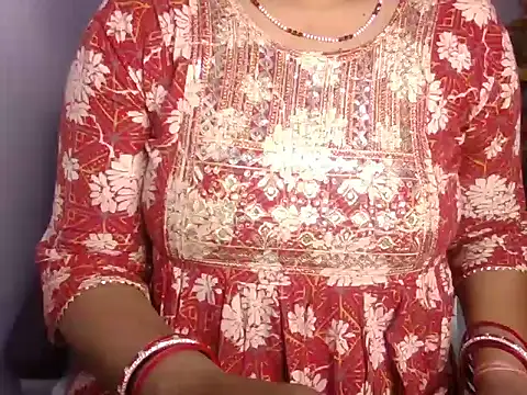 Hotty Bhabhi1 online show from April 28, 5:45 am