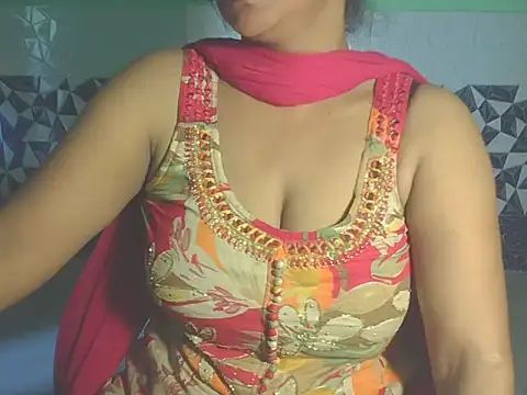 Hotty Bhabhi1 online show from May 22, 5:27 am