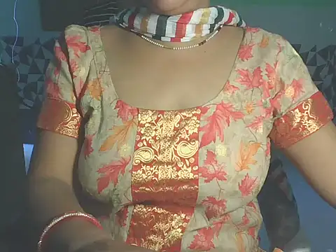 Hotty Bhabhi1 online show from May 13, 4:41 am