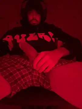 lowkeycashxxx online show from April 18, 5:10 am