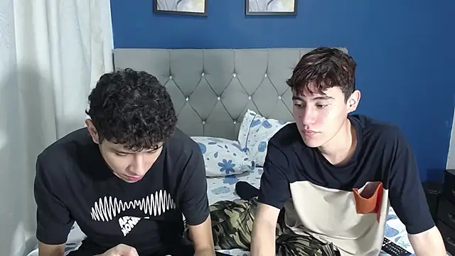 Snapshot of Thiago_And_Gael chatting on July 11, 12:22 am Thiago And Gael online show from July 11, 12:22 am