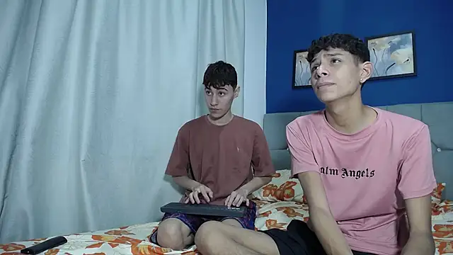 Snapshot of Thiago_And_Gael chatting on June 7, 2:17 am Thiago And Gael online show from June 7, 2:17 am